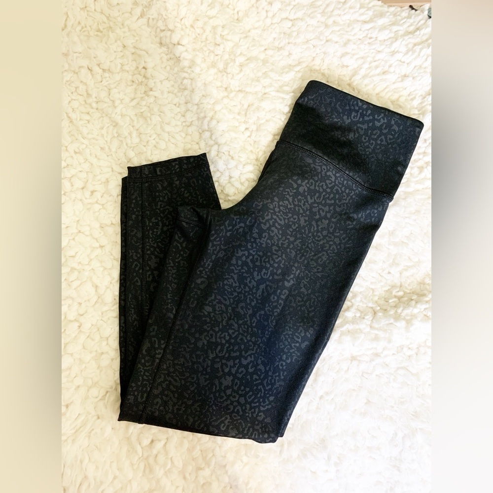 $3/20 Women’s Marika Black Shiny Leopard Activewear Leggings - Picture 2 of 5